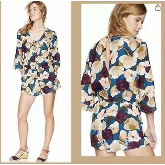 O'Neill Blue Floral Print Romper Playsuit Size Small - Picture 10 of 10